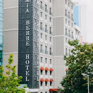 Mia Berre Otel